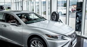LEXUS OTEVŘEL NOVÝ SHOWROOM V KARLOVÝCH VARECH 